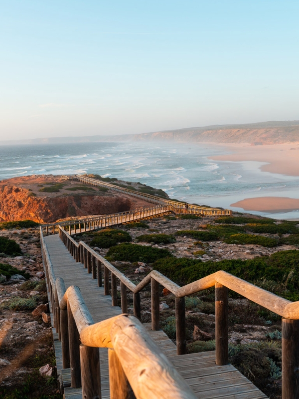 Clife_WieIcharbeite Clife Wie Ich Arbeite - Holzweg von Berg zu Strand